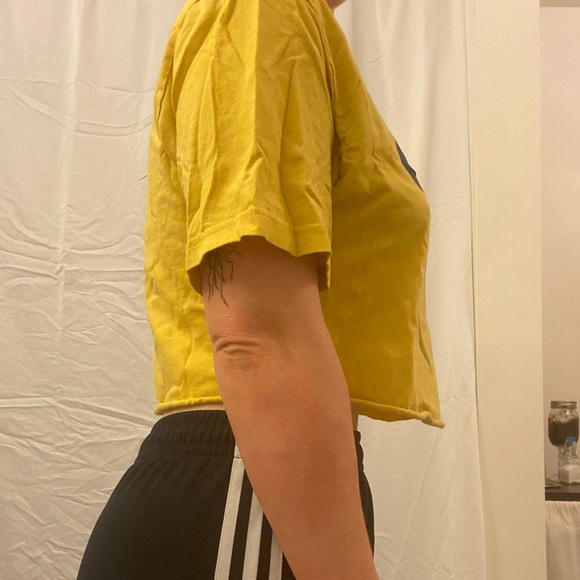 Nike crop top - Picture 2 of 4